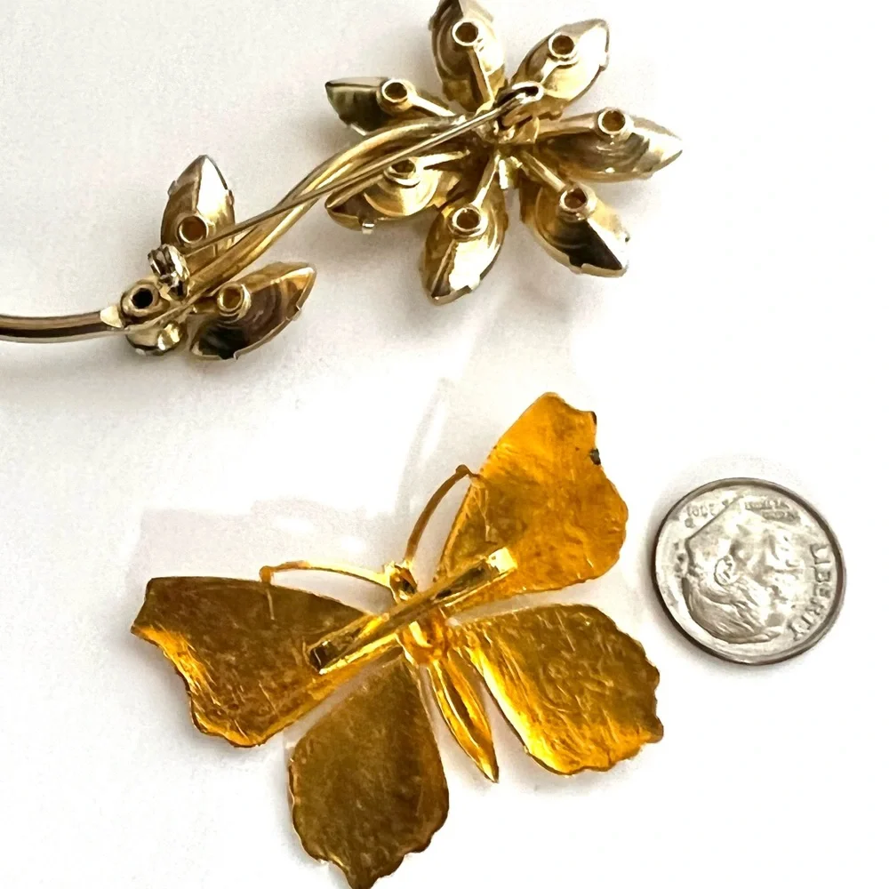 Vintage two brooch